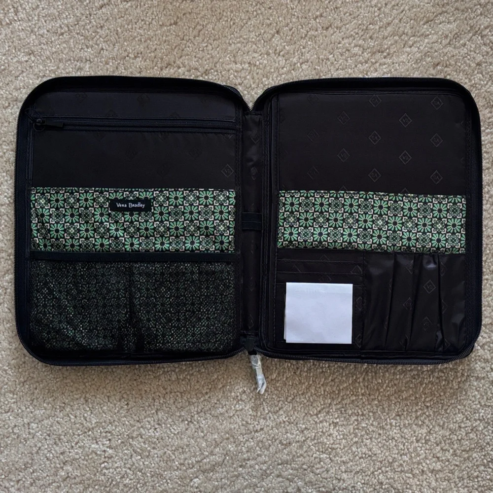 NEW Vera Bradley Winter Berry Quilted Tablet Sleeve - Pink & Green Floral Print